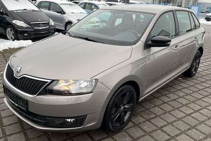 Skoda Rapid/Spaceback 57.500 km 10.500 &euro; Kodersdorf 02923