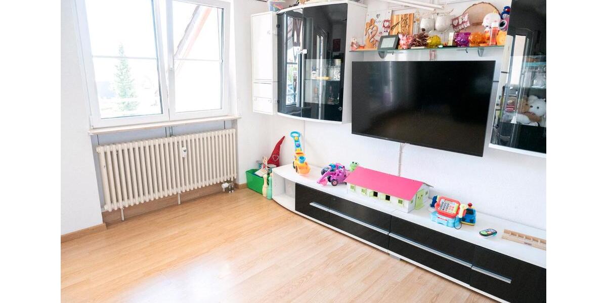 Dachgeschoßwohnung Holzgerlingen - 3.5 Zimmer, 80 m&sup2;, 320.000&euro; | Angebot:26701462