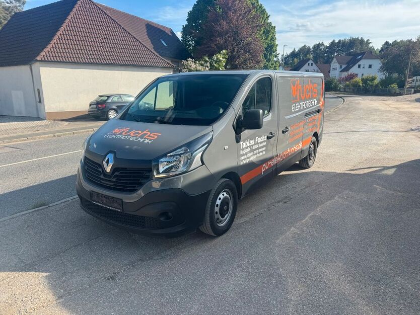 Renault Trafic 171.000 km 7.390 € Alfeld 91236