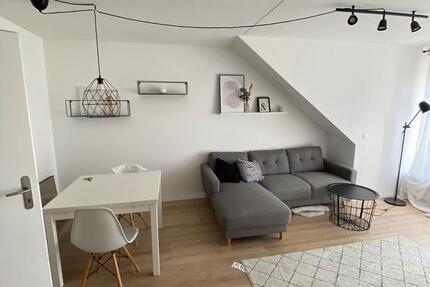 2-Zimmer Dachgeschosswohnung mit Balkon in Martinsried (Planegg) 2 zimmer