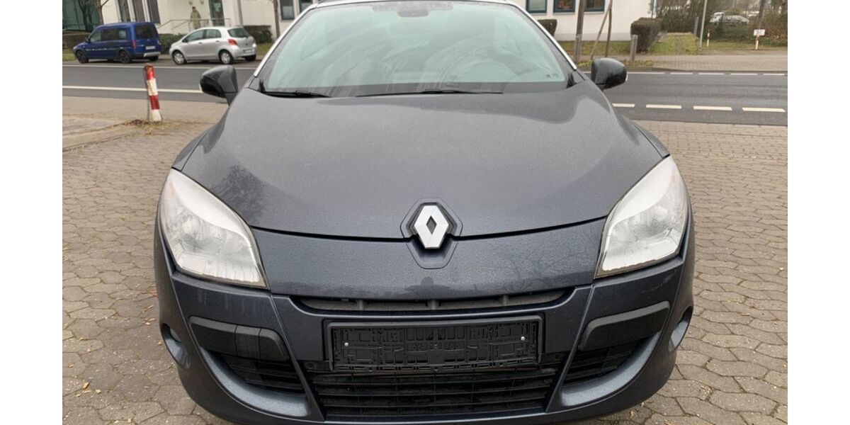 Renault Megane 41.964 km 7.999 &euro; Mainz-Kastel 55252