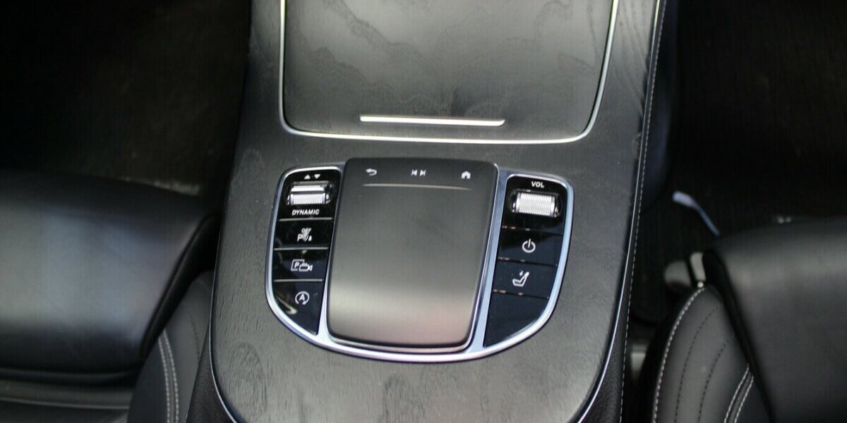 Mercedes-Benz E 300 d 4Matic T 9G-TRONIC AMG Line 78.920 km 37.980 &euro; Euskirchen 53881