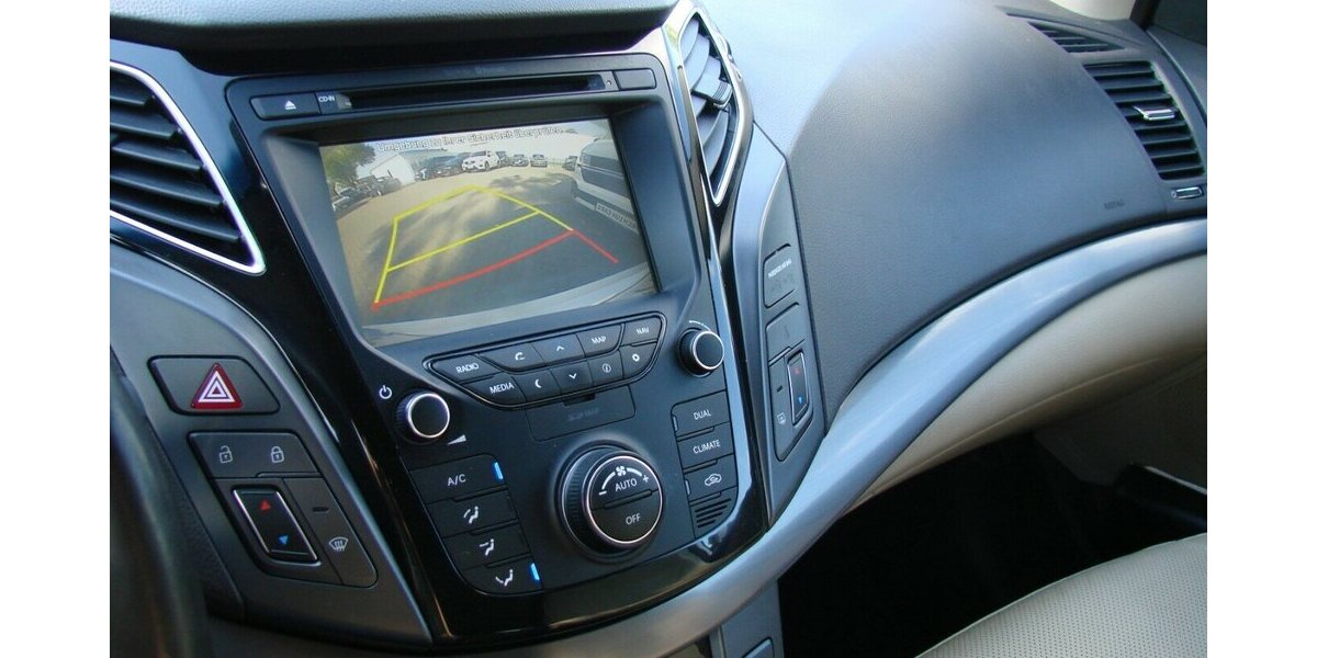 Hyundai i40 cw 1.7 CRDi Blue Premium DCT Infinity Leder 101.563 km 12.980 &euro; Falkensee 14612