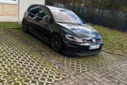 VW Golf 99.000 km 22.000 &euro; Westerngrund 63825