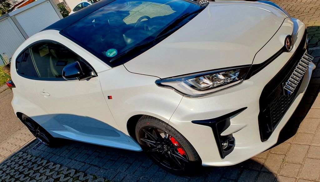 Toyota Yaris 16.813 km 41.600 &euro; Hambrücken 76707