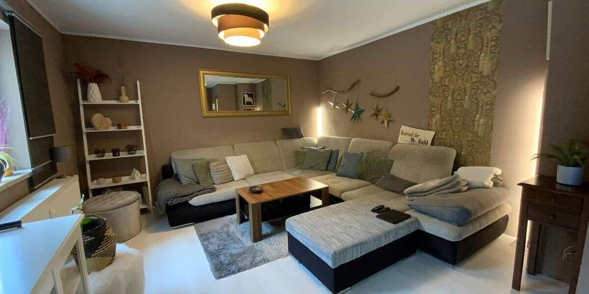 Etagenwohnung Sömmerda - 5 Zimmer, 134 m&sup2;, 210.000&euro; | Angebot:25211201