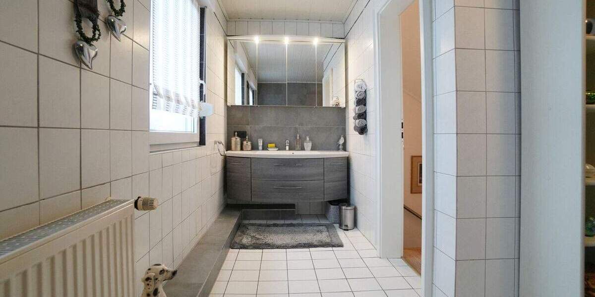 Reihenmittelhaus Salzbergen - 3 Zimmer, 72 m&sup2;, 135.000&euro; | Angebot:24685301