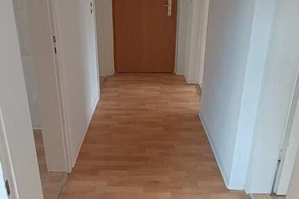 Wohnung Bad Lobenstein - 3 Zimmer, 58 m&sup2;, 400&euro; | Angebot:25406330