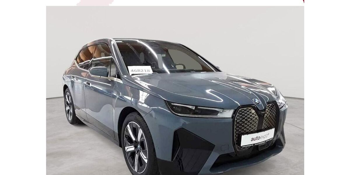 BMW iX 75.020 km 51.990 &euro; Fernwald-Steinbach 35463