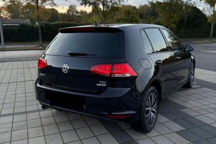 VW Golf 99.500 km 14.350 &euro; Hamburg 22047