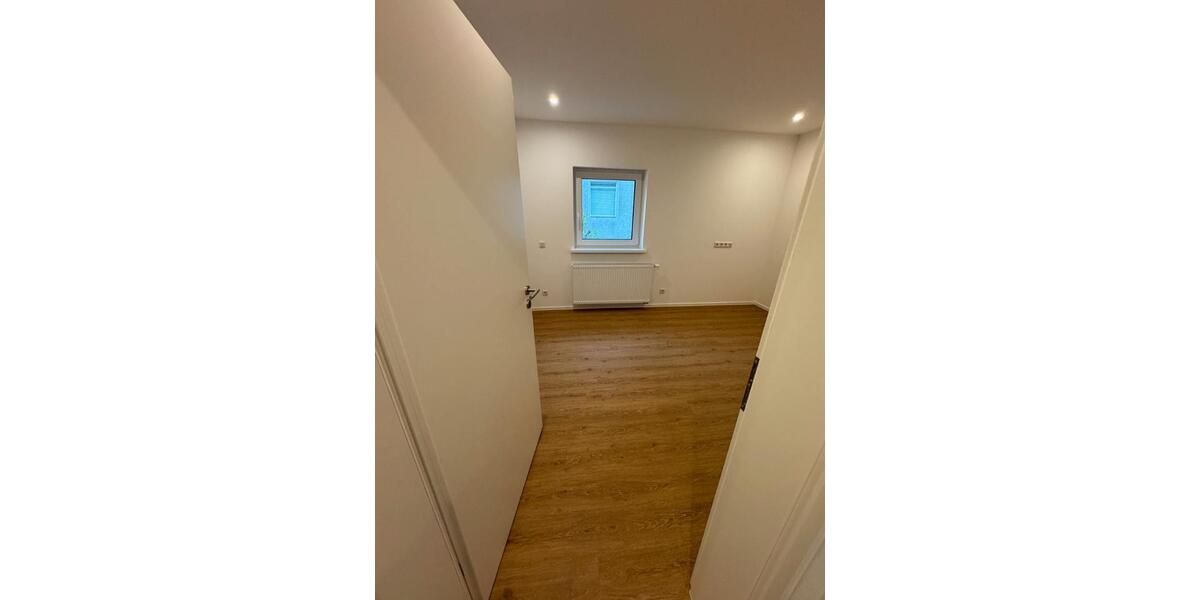 Erdgeschoßwohnung Stuttgart Stuttgart-Süd - 3 Zimmer, 60 m&sup2;, 530&euro; | Angebot:26656546