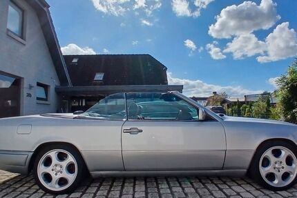 Mercedes-Benz E 200 233.200 km 16.990 &euro; MÖNKHAGEN 23619