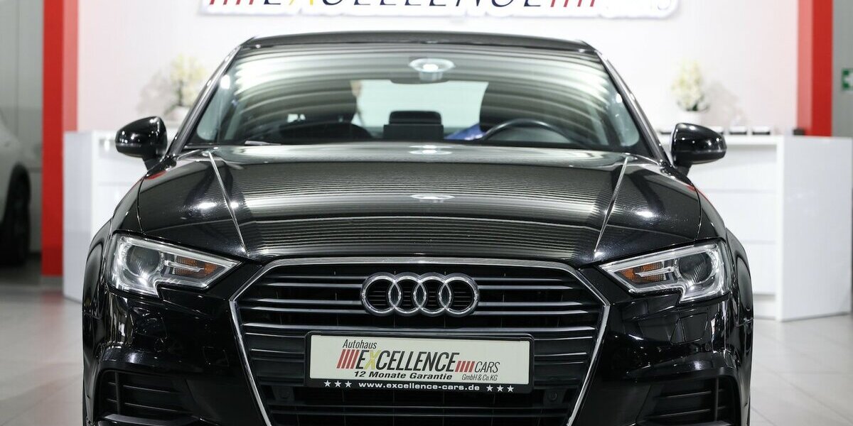 Audi A3 LIMOUSINE 1.4 TFSI BUSINESS / VIRTUAL-COCKPIT 119.000 km 15.444 &euro; Hamm 59077
