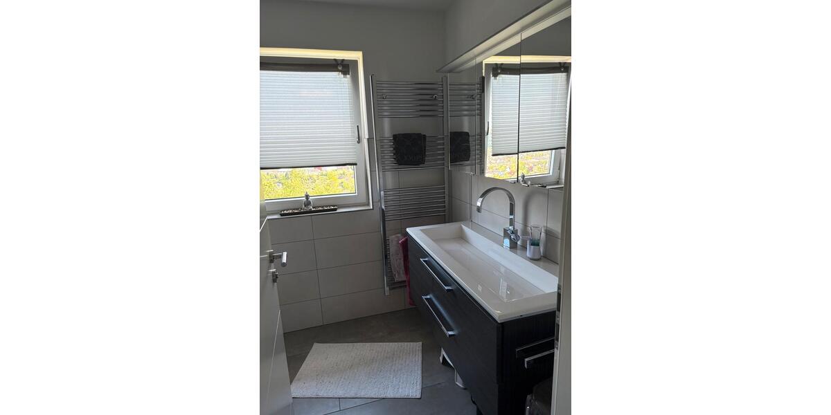 Einfamilienhaus Bergneustadt - 7 Zimmer, 240 m&sup2;, 570.000&euro; | Angebot:26326060