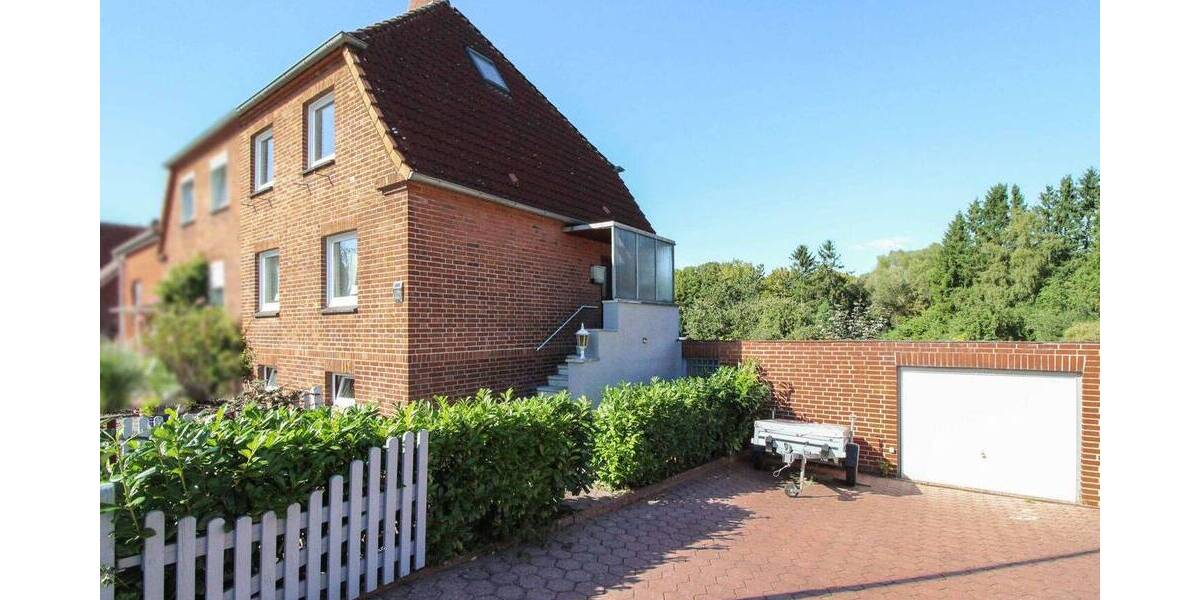 Doppelhaushälfte Lübeck Moisling - 5 Zimmer, 111 m&sup2;, 149.900&euro; | Angebot:26259245