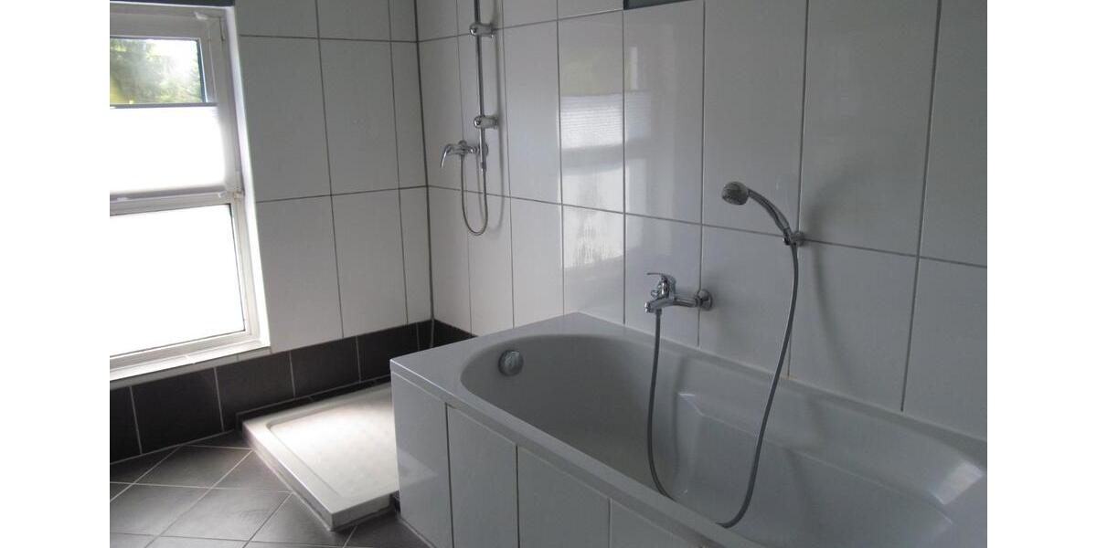 Etagenwohnung Preetz - 3 Zimmer, 96 m&sup2;, 938&euro; | Angebot:26517794
