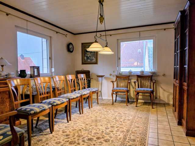 Topgepflegtes Wohlfühlhaus mit großem Grundstück in idyllischer Stadtrandlage von Bexbach - Einfamilienhaus Bexbach | Angebot:27083078