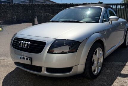 Audi TT 178.000 km 4.800 &euro; Solingen 42699
