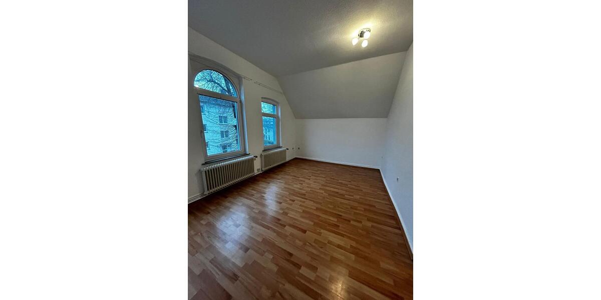 Mehrfamilienhaus, Wohnhaus Oldenburg Kreyenbrück - 7 Zimmer, 150 m&sup2;, 469.000&euro; | Angebot:25854803