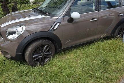 Mini Countryman S (Cooper) 112.000 km 9.900 &euro; Neuried 82061
