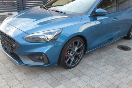 Ford Focus 53.000 km 24.200 &euro; Runding 93486