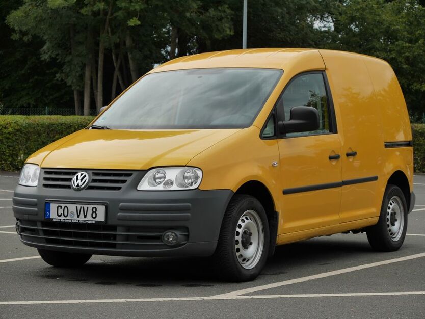 VW Caddy 120.500 km 4.990 € Rödental 96472
