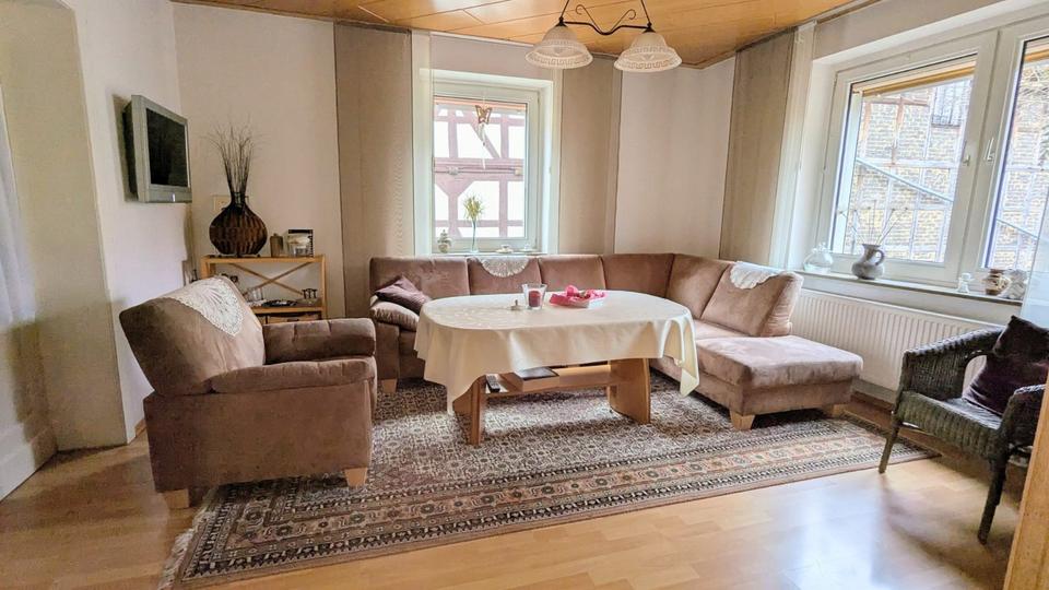 Bauernhaus, Landhaus Rotenburg an der Fulda - 7.5 Zimmer, 172 m&sup2;, 237.000&euro; | Angebot:26605204