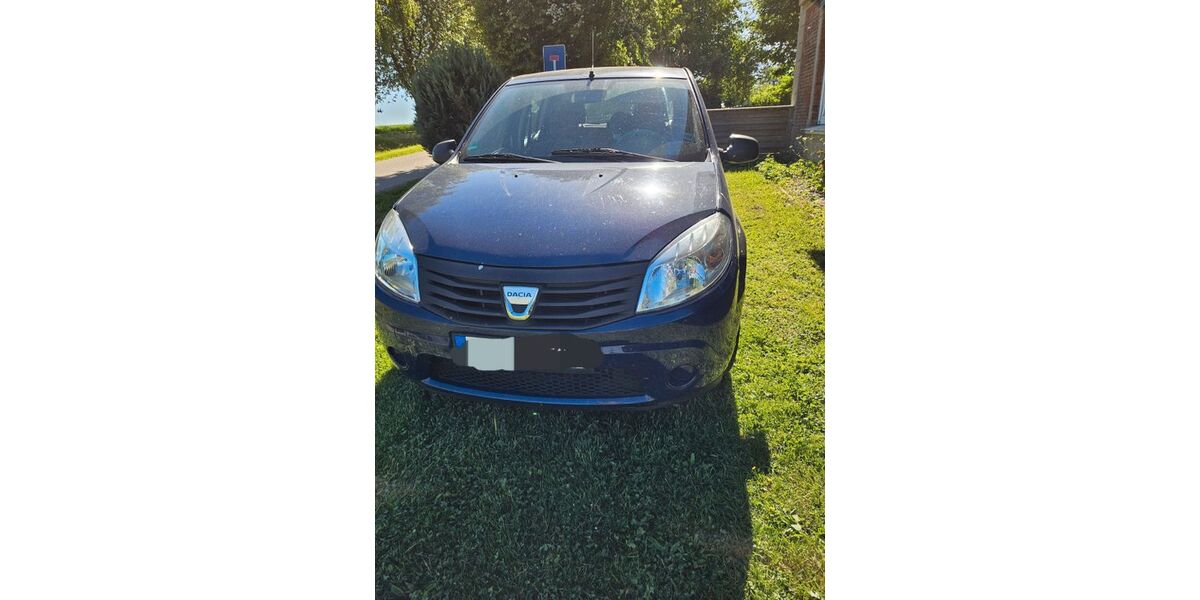 Dacia Sandero 240.000 km 1.900 &euro; Böel 24401