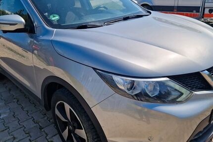 Nissan Qashqai 157.000 km 6.900 &euro; Lübeck 23560