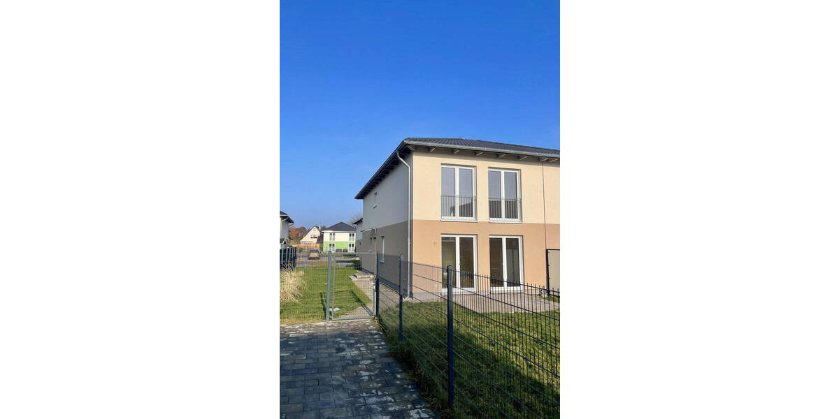 Doppelhaushälfte Schöneiche bei Berlin - 6 Zimmer, 140 m&sup2;, 1.950&euro; | Angebot:25910518