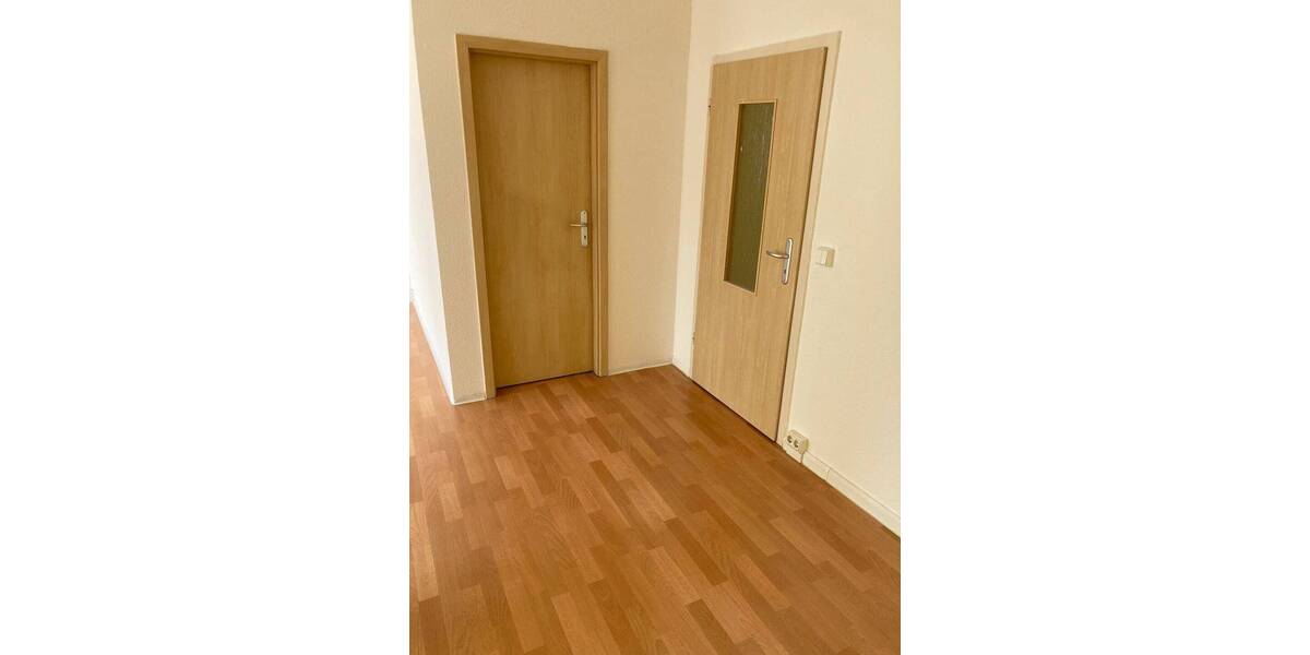 Etagenwohnung Gera Innenstadt - 3 Zimmer, 67 m&sup2;, 405&euro; | Angebot:26919906
