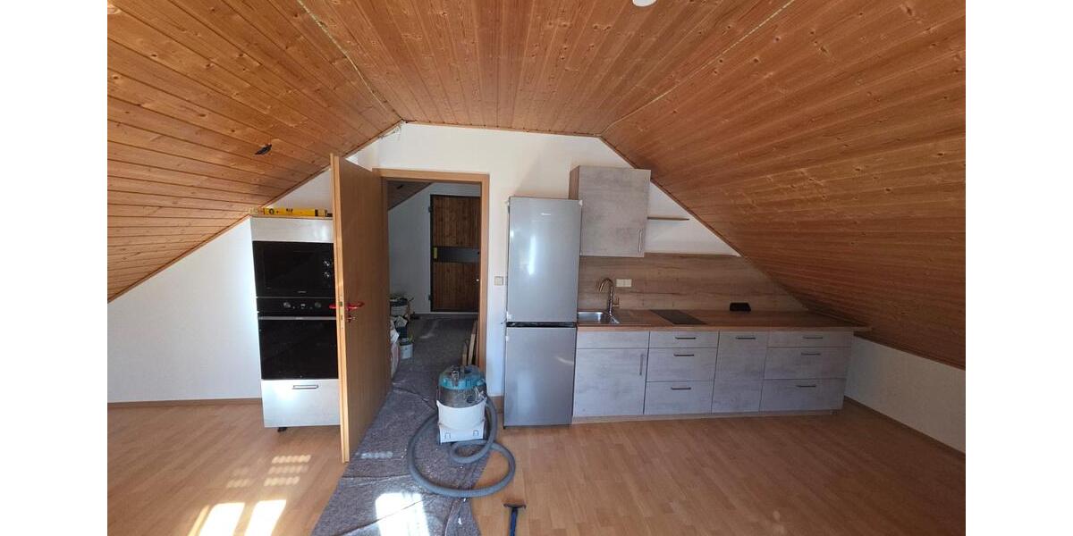 Dachgeschoßwohnung Buchen (Odenwald) - 1 Zimmer, 25 m&sup2;, 360&euro; | Angebot:26316458