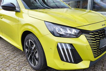 Peugeot 208 1.501 km 26.990 € Marburg 35039