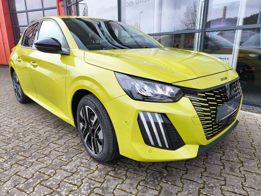 Peugeot 208 1.501 km 27.990 € Marburg 35039