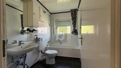 RUHIG GELEGEN, DIREKT AM WALD - Etagenwohnung Bad Urach | Angebot:26990137