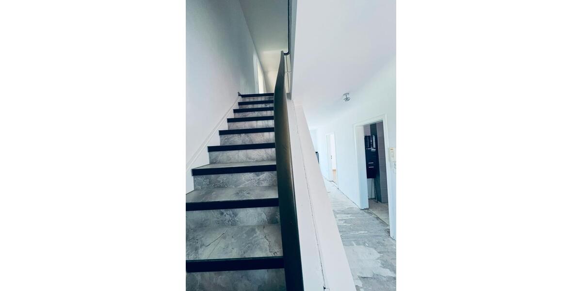 Etagenwohnung Nordendorf - 4 Zimmer, 161 m&sup2;, 2.000&euro; | Angebot:26677294