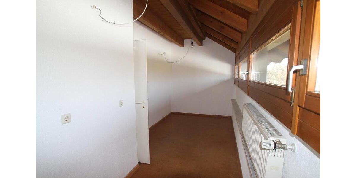 Maisonettenwohnung Schallstadt - 5 Zimmer, 160 m&sup2;, 1.600&euro; | Angebot:26039067