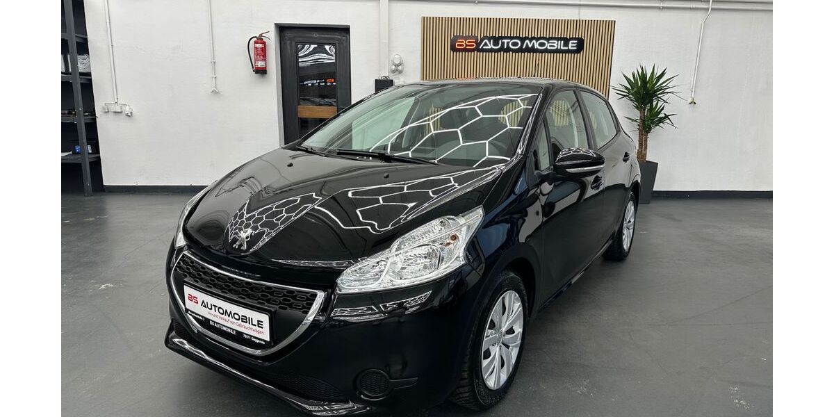 Peugeot 208 109.062 km 5.100 &euro; Gaggenau 76571