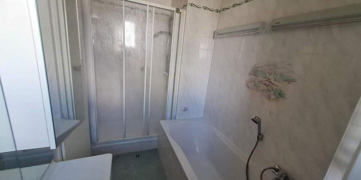 Etagenwohnung Bitterfeld-Wolfen Wolfen - 4 Zimmer, 83 m&sup2;, 78.500&euro; | Angebot:25731648