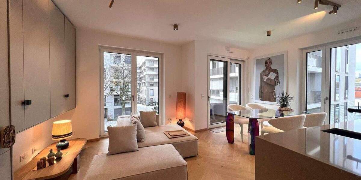 Exklusiv vollmöbliert: Design-Wohnung mit 2 Zimmern und Tageslichtbad am See 2 zimmer
