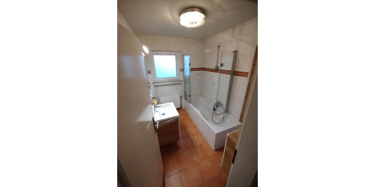 3-Zimmer-Wohnung Obertshausen ca. 80m² mit Balkon, EBK,Stellplatz 3 zimmer