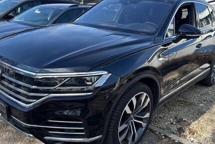 VW Touareg 76.200 km 46.460 &euro; Tuttlingen 78532