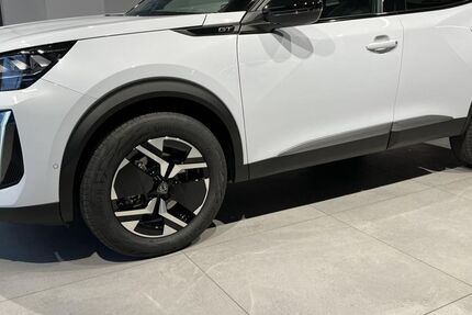 Peugeot 2008 6.000 km 33.490 &euro; Augsburg 86179