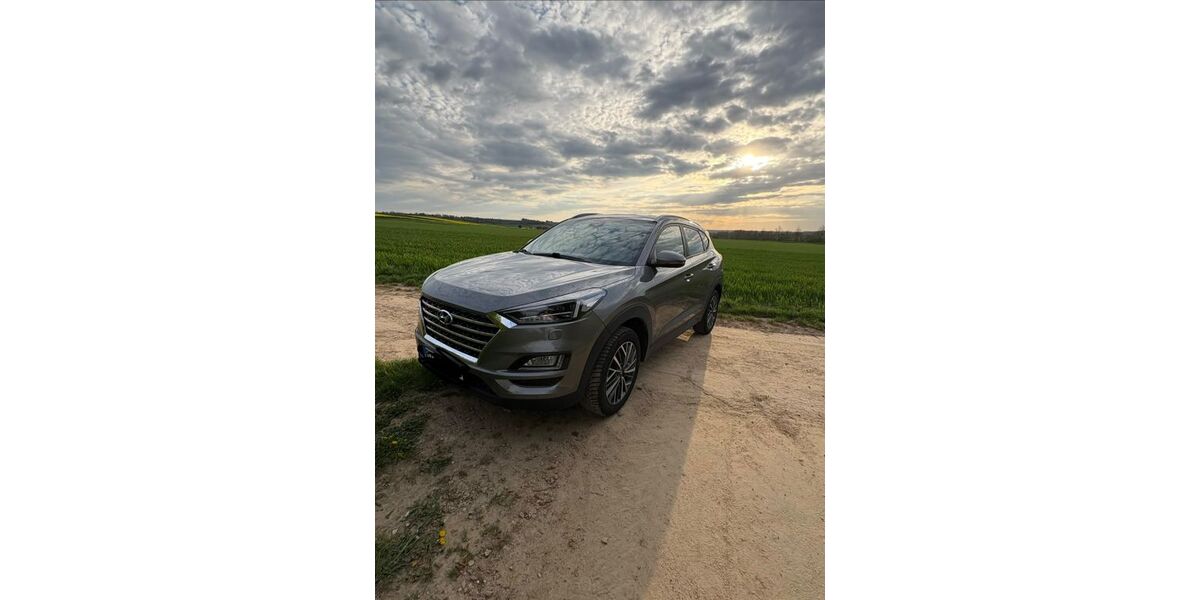 Hyundai TUCSON 57.000 km 18.500 &euro; Nieder-Olm 55268