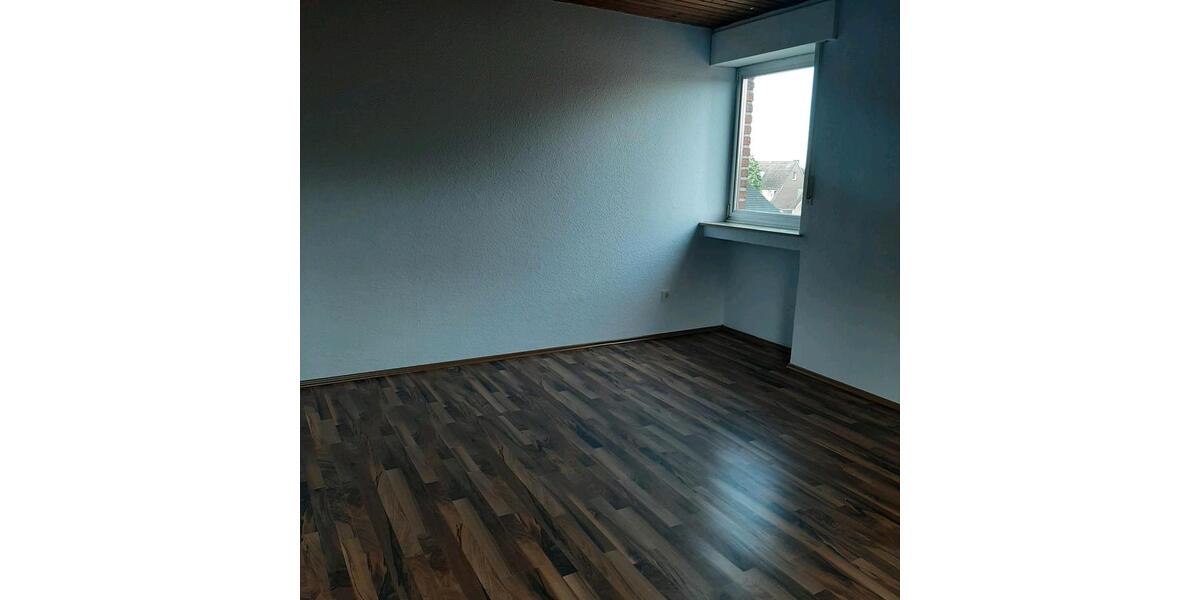 Dachgeschoßwohnung Geldern - 2.5 Zimmer, 57 m&sup2;, 640&euro; | Angebot:24853265