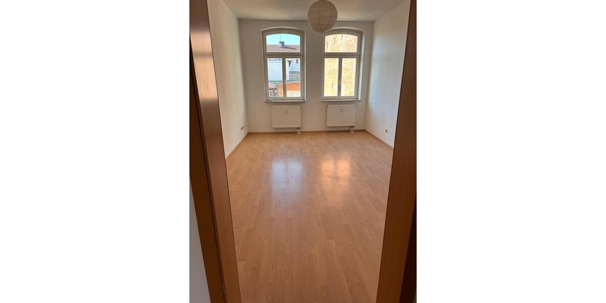 Etagenwohnung Eisenach - 3 Zimmer, 82 m&sup2;, 900&euro; | Angebot:26617675