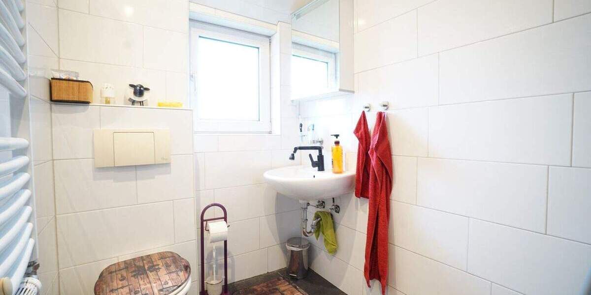 IMMOBILIEN GUMNIOR präsentiert: Einfamilienhaus mit großem Garten in ruhiger Wohnlage von Bad Bentheim 7 zimmer