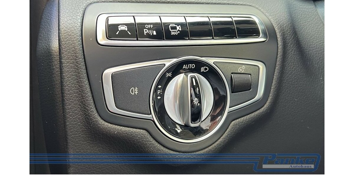 Mercedes-Benz C 250 C -Klasse*LED*Navi*R+F-Cam*Leder*Belüftete 87.057 km 19.980 € Berlin 13187