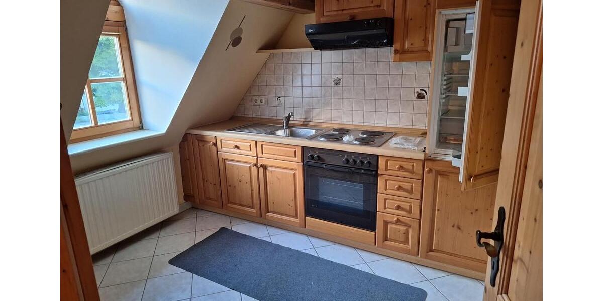 Dachgeschoßwohnung Westheim - 2.5 Zimmer, 60 m&sup2;, 600&euro; | Angebot:26676121