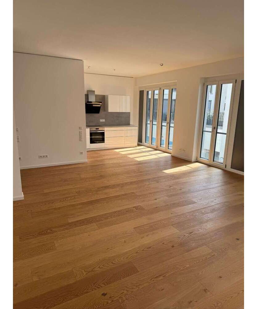Wohnung zum Mieten in München 2.033,75 € 81.35 m²